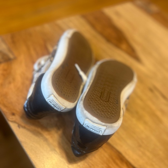 Coach sneakers authentic size 7 - Picture 8 of 9